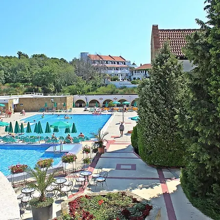 Θέρετρο Duni Pelican