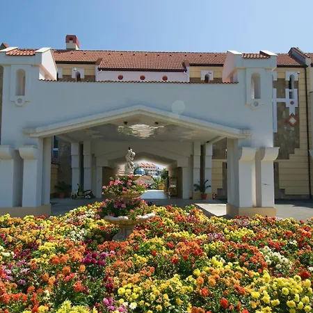 Duni Pelican Resort
